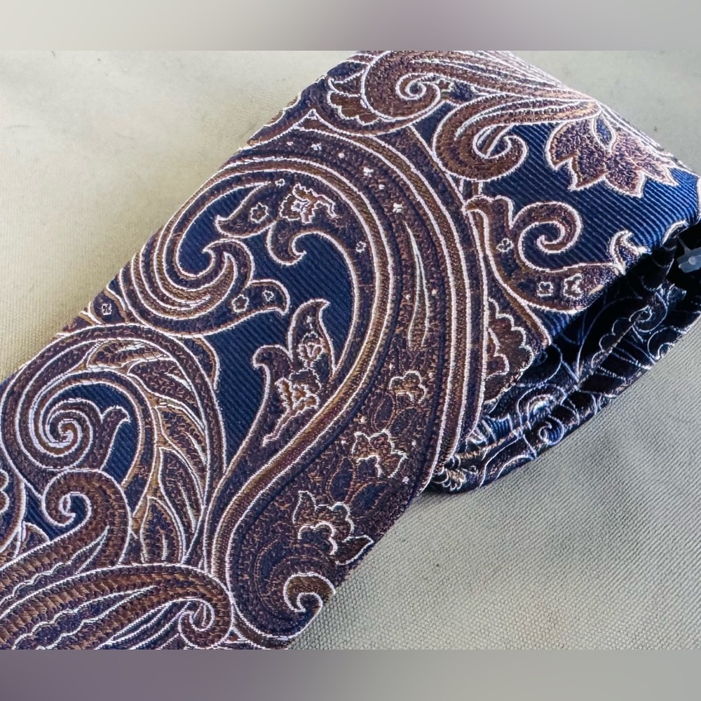 NWT Pronto Uomo 100% Silke Multicolor Men’s Paisley Print Tie‎